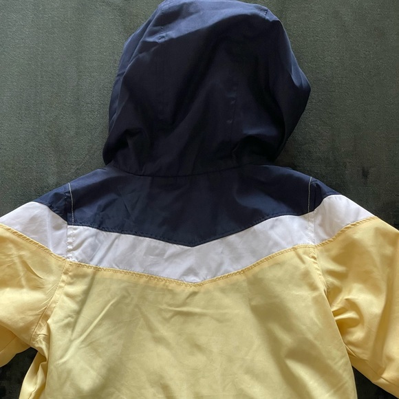 Oshkosh Boys’ Yellow/Navy Blue Jacket. Size 18 Months. Used. - Picture 7 of 7